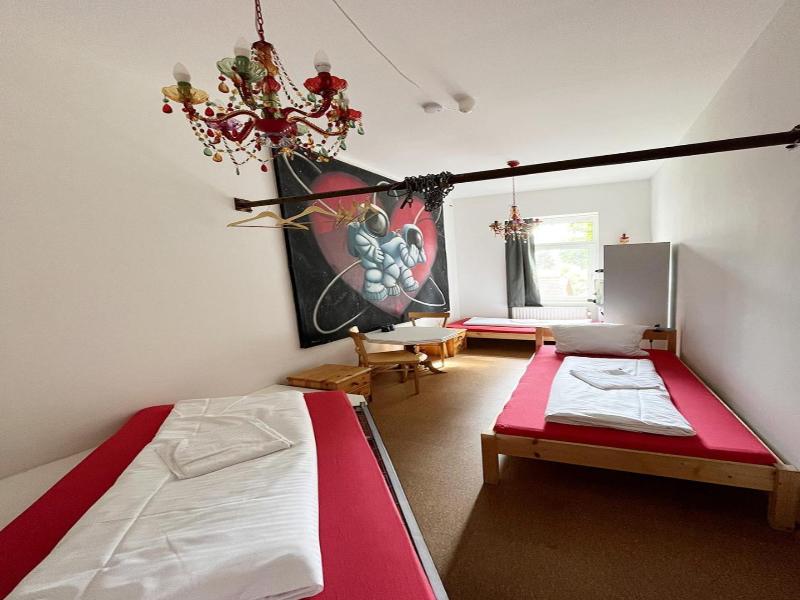 Homeplanet Hostel image