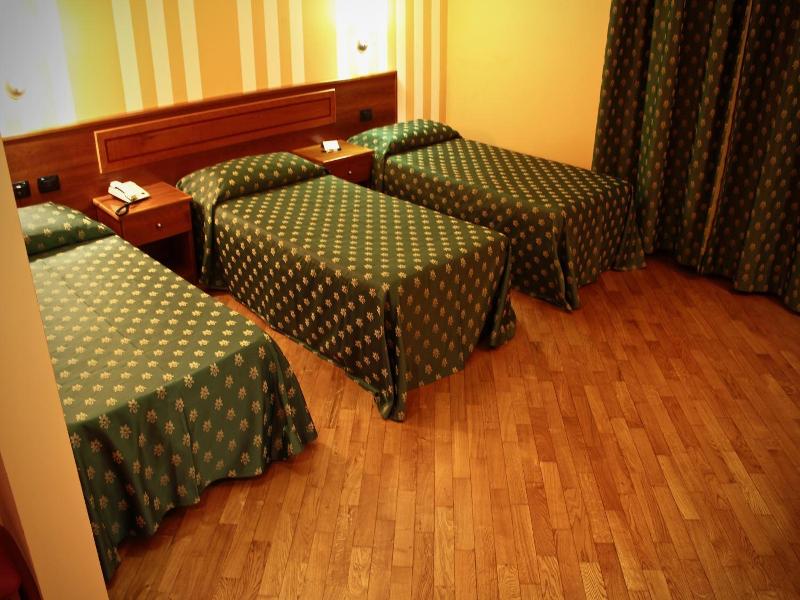 Hotel Air Bag image