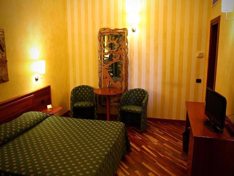 Hotel Air Bag image