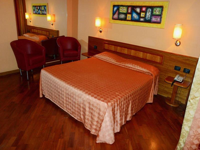 Hotel Air Bag image