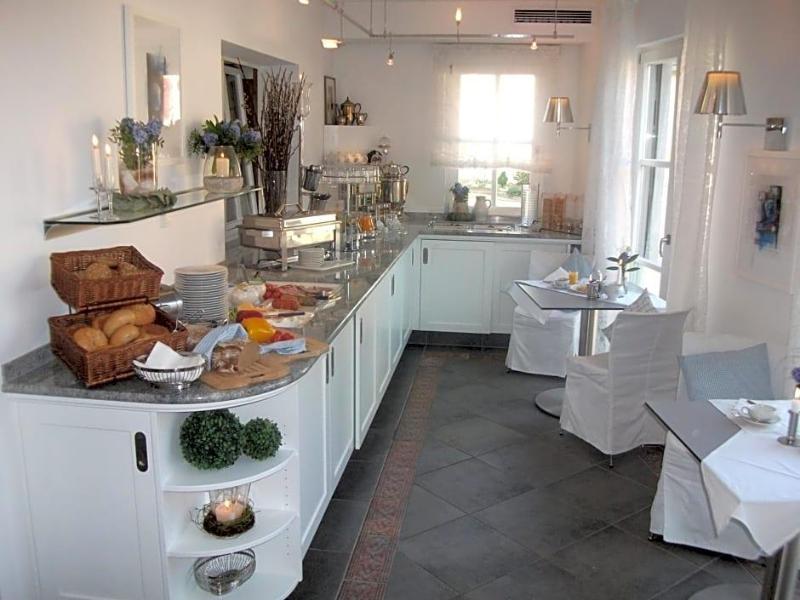 Landgasthof Weisses Lamm image