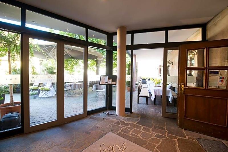 Landgasthof Weisses Lamm image