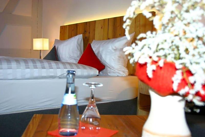 Landgasthof Weisses Lamm image