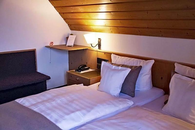 Landgasthof Weisses Lamm image