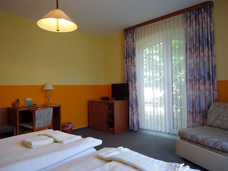 Hotel Marianne Und Restaurant Kiek In image