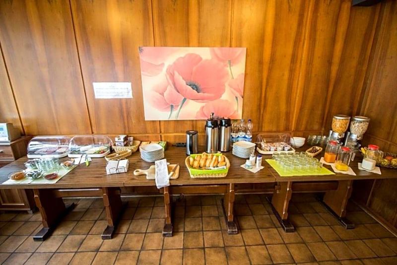 Hotel Garni Krone image