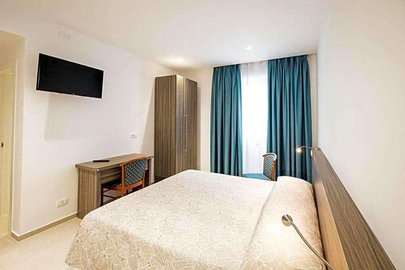 Hotel Nuova Grottella image