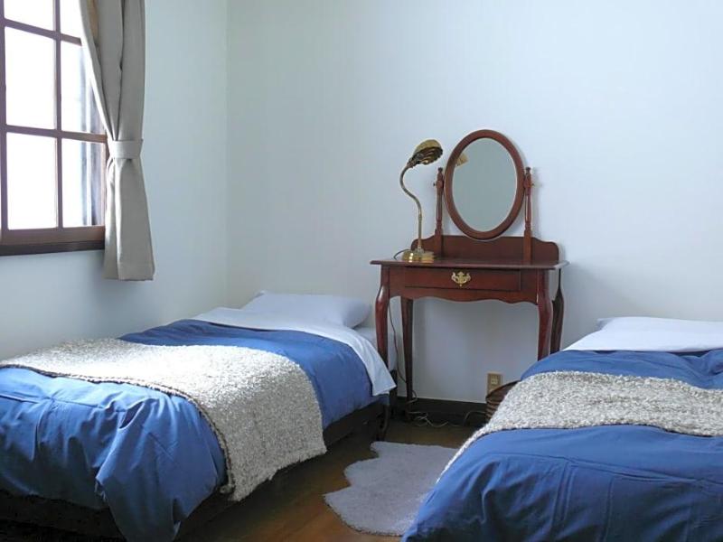 Country Inn Mori No Gorilla image