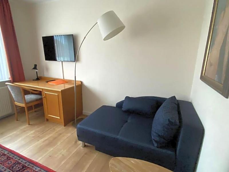 Hotel Janssen image