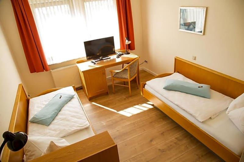 Hotel Janssen image