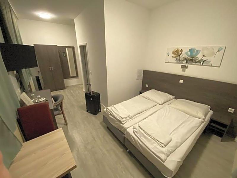 Pionier Hotel Hamburg Wandsbek image