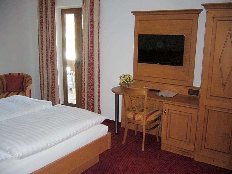 Alpenhotel Pfaffenwinkel image