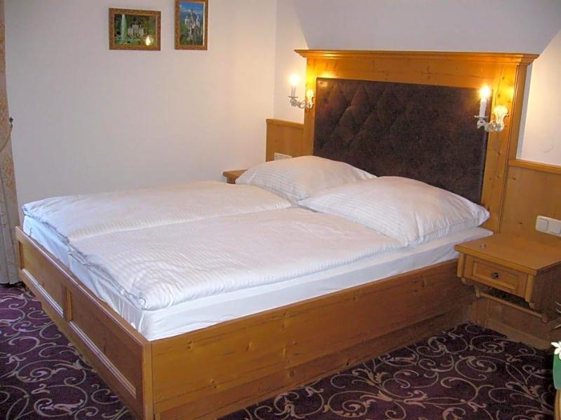 Alpenhotel Pfaffenwinkel image