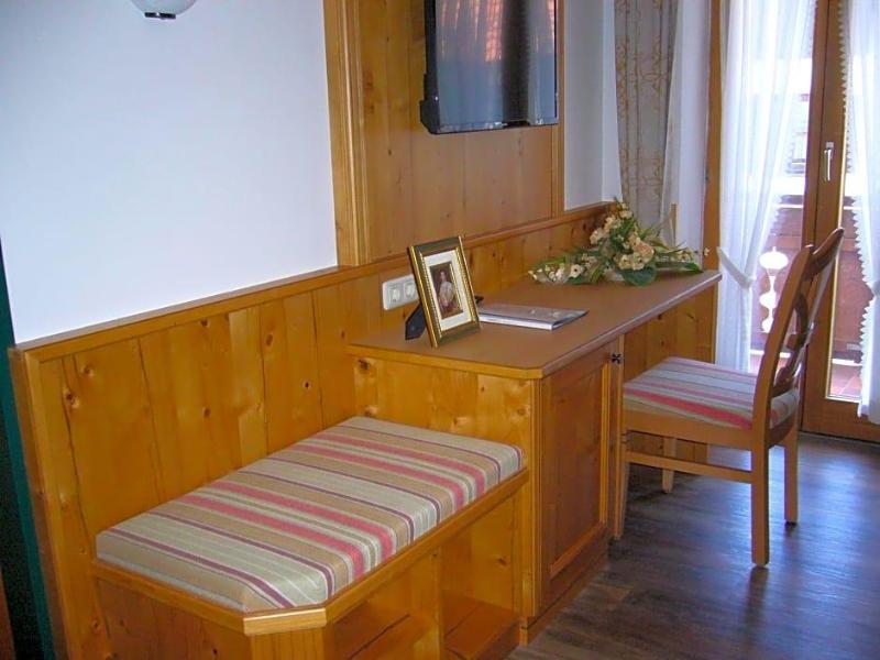 Alpenhotel Pfaffenwinkel image