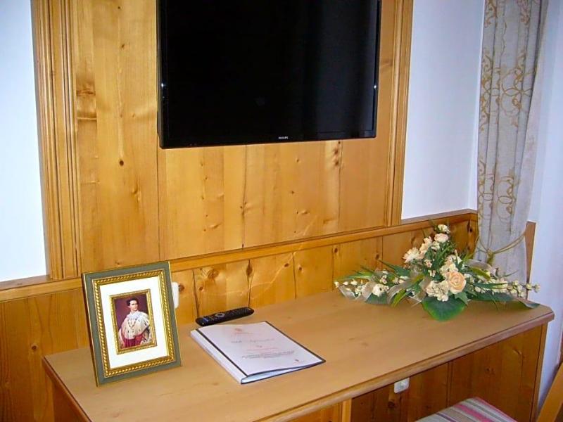 Alpenhotel Pfaffenwinkel image