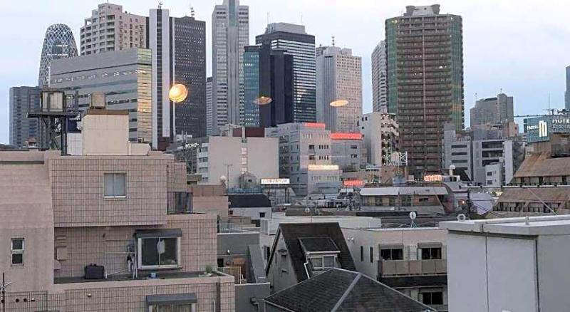 City Hotel Southern Cross image