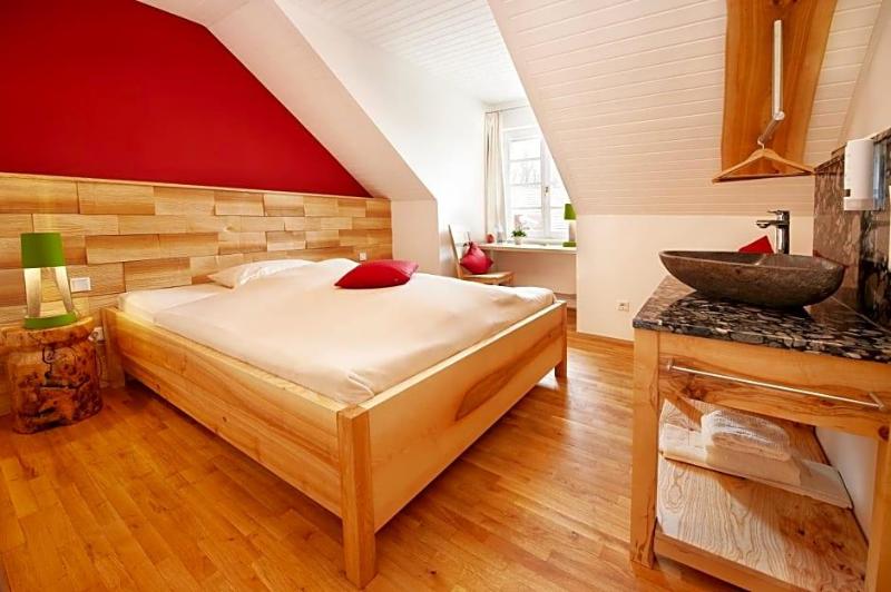Lindengut Biohotel image