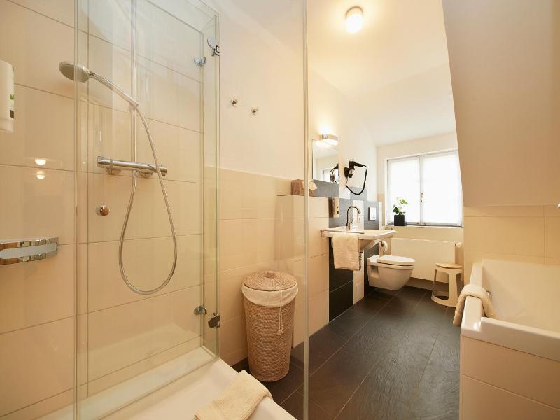 Lindengut Biohotel image