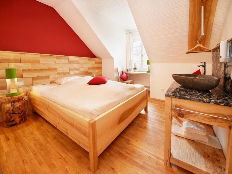 Lindengut Biohotel image