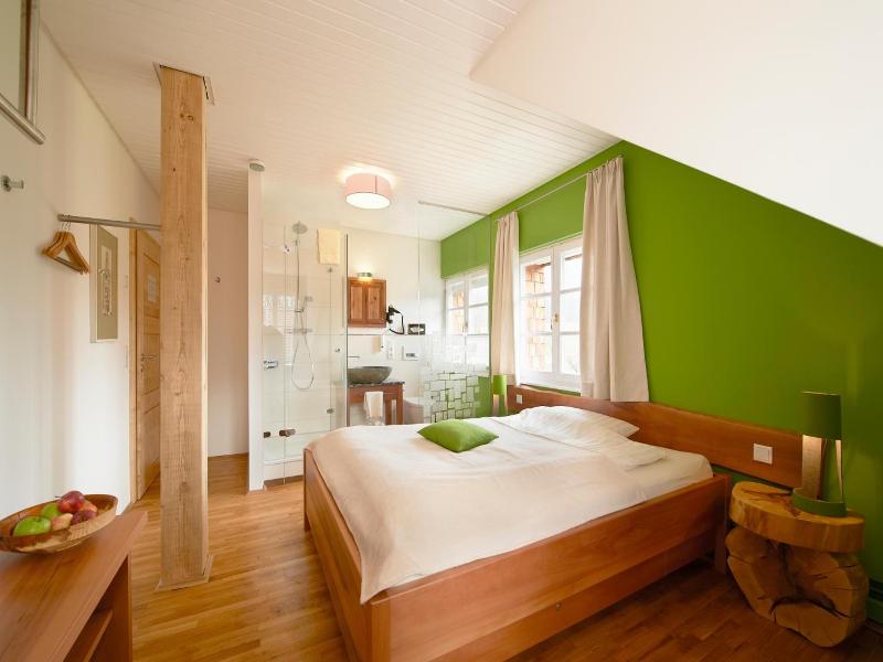 Lindengut Biohotel image