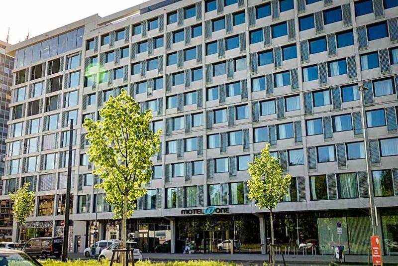 Motel One Karlsruhe image
