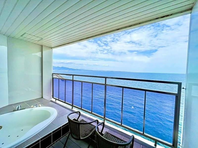 Sky Tower Sweet 4 Beppu Resort Love Hotel image