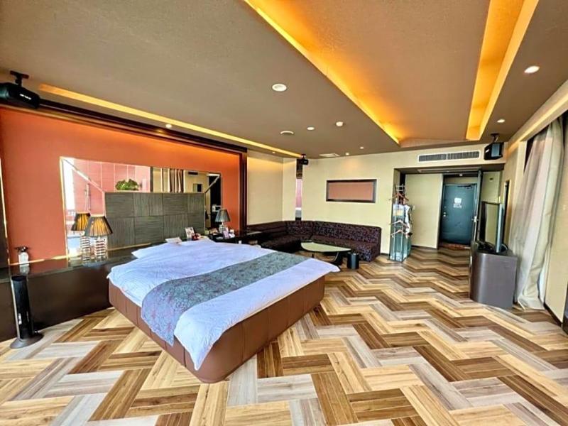 Sky Tower Sweet 4 Beppu Resort Love Hotel image