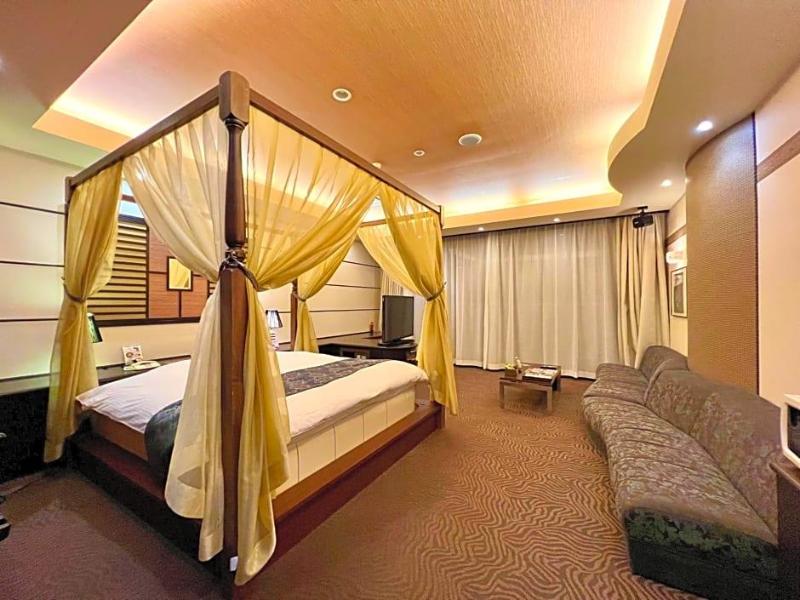 Sky Tower Sweet 4 Beppu Resort Love Hotel image