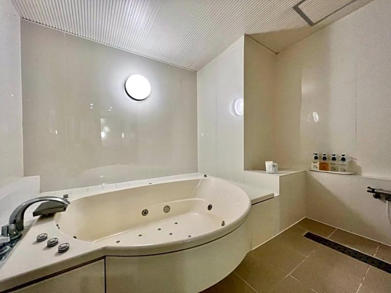 Sky Tower Sweet 4 Beppu Resort Love Hotel image