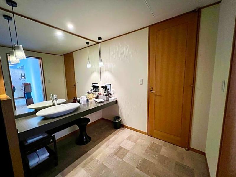 Sky Tower Sweet 4 Beppu Resort Love Hotel image