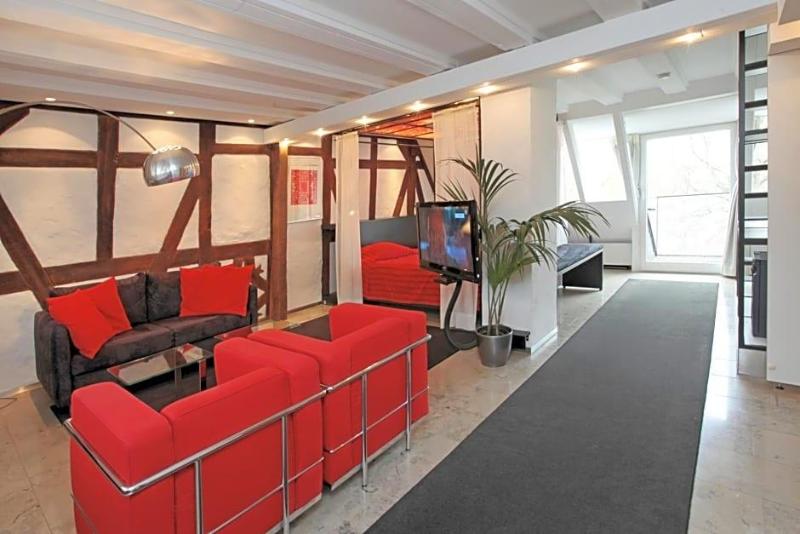 Mv Hle Am Schlossberg image
