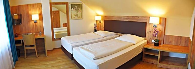 Garni Hotel Zur Krone image