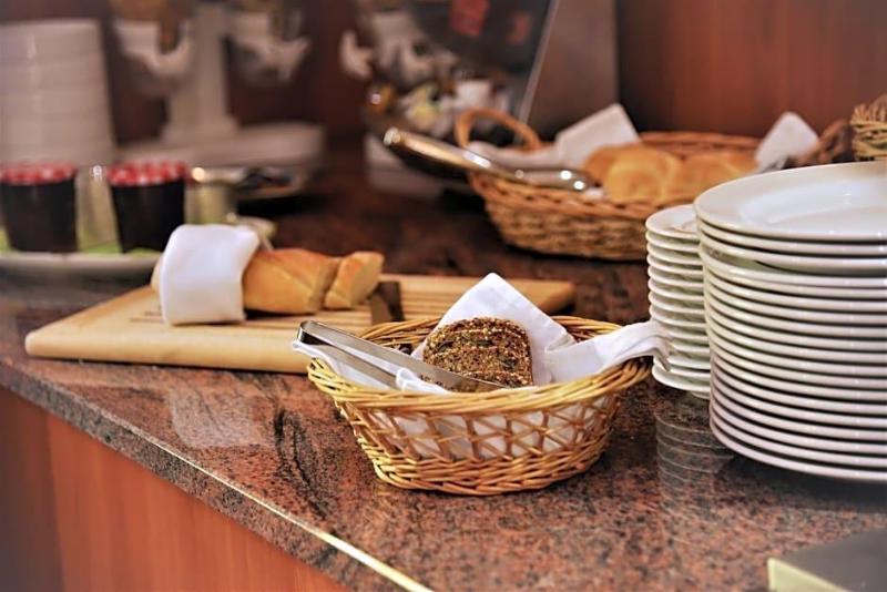 Garni Hotel Zur Krone image