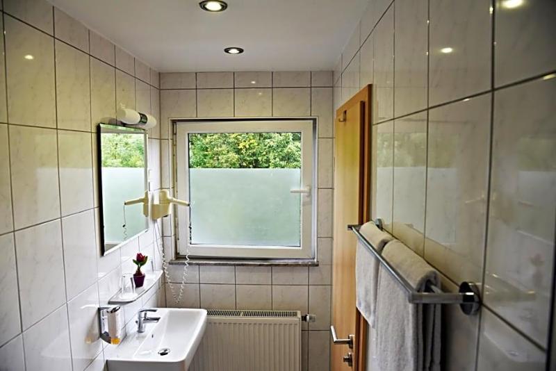 Garni Hotel Zur Krone image