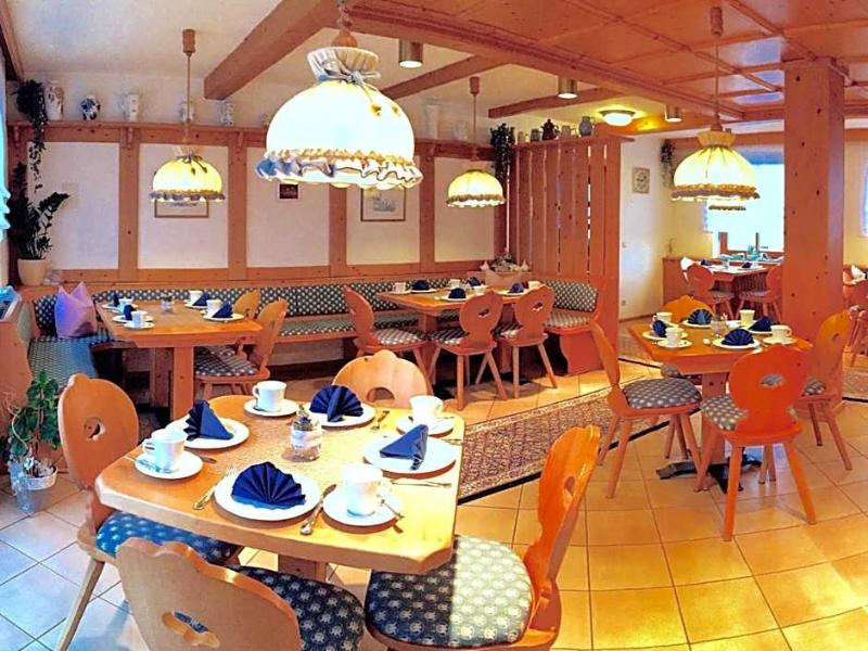 Hotel Garni Vierjahreszeiten image