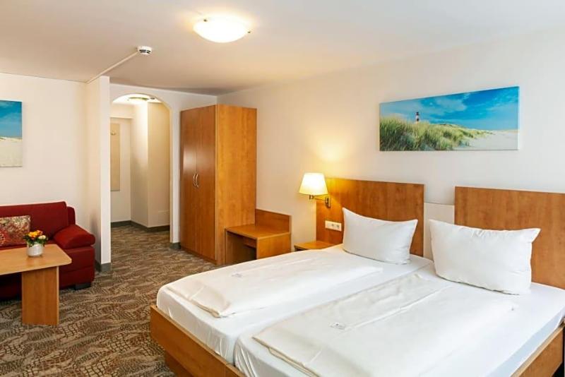 Maximilian Hotel Apartments Weil Am Rhein Basel image