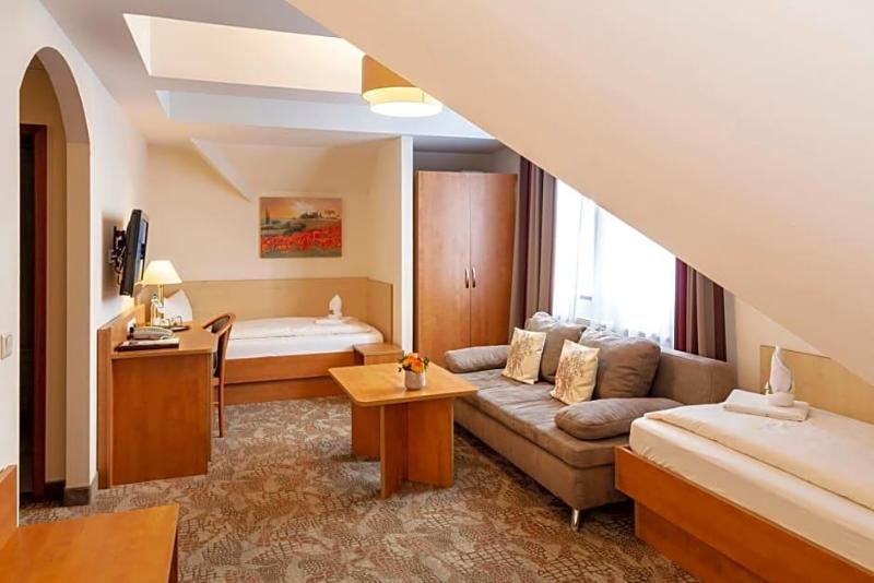 Maximilian Hotel Apartments Weil Am Rhein Basel image