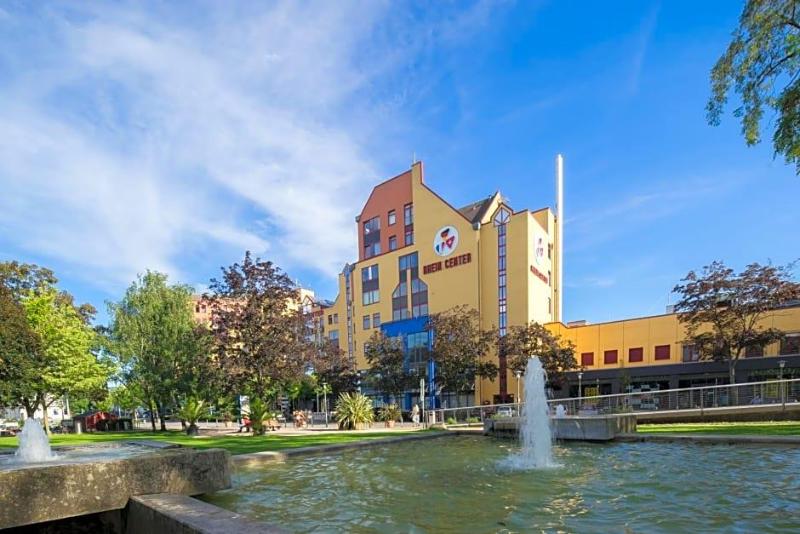 Maximilian Hotel Apartments Weil Am Rhein Basel image