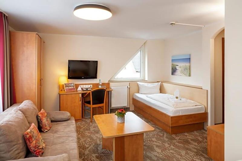 Maximilian Hotel Apartments Weil Am Rhein Basel image