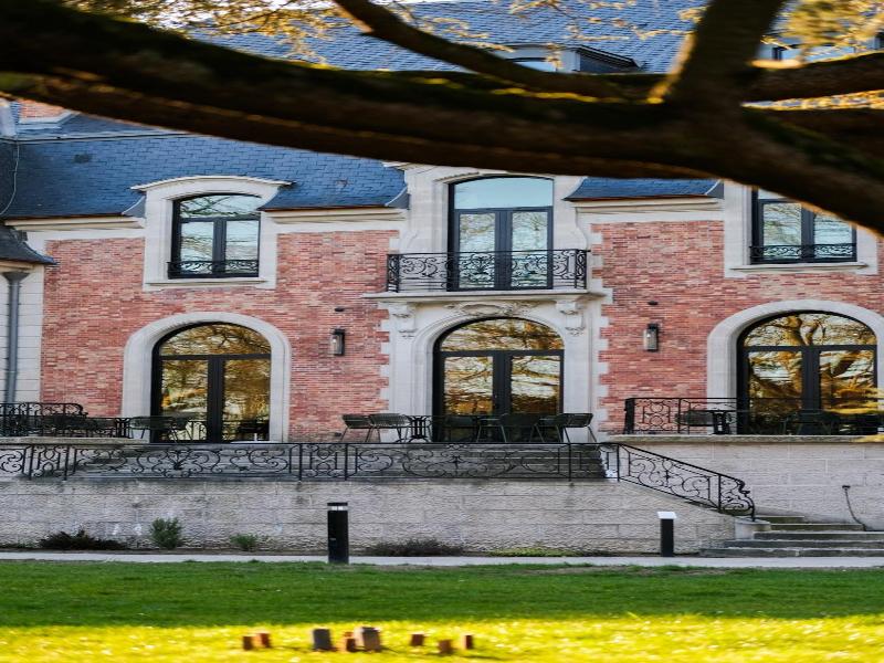 La Maison Des Bienheureux image