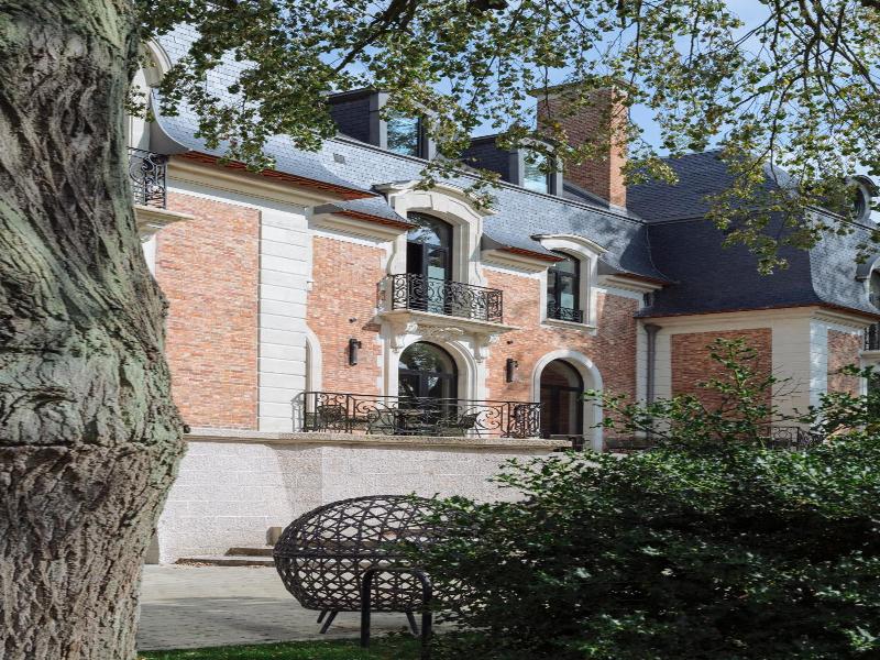 La Maison Des Bienheureux image