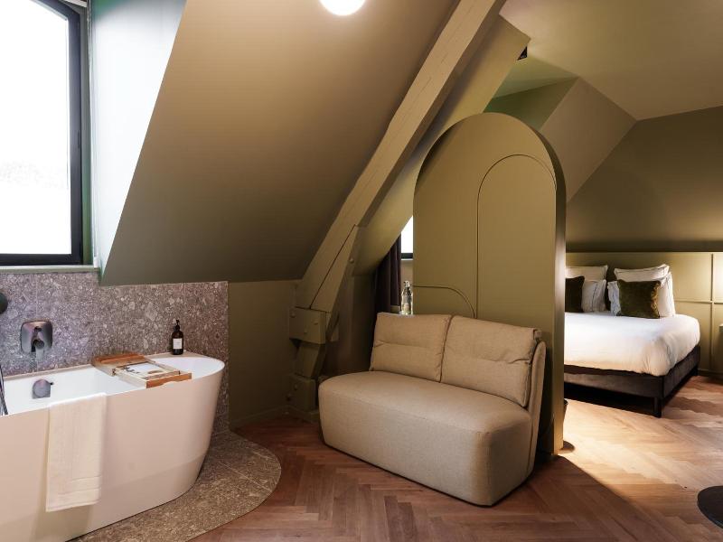 La Maison Des Bienheureux image