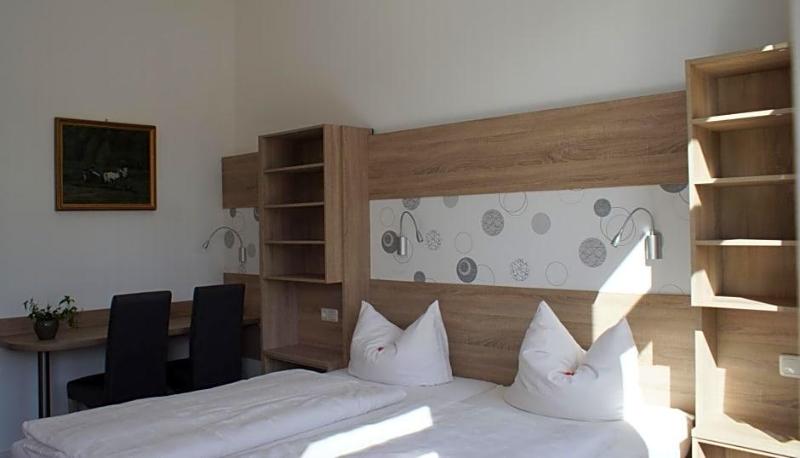 Landhaus Knv Tel image