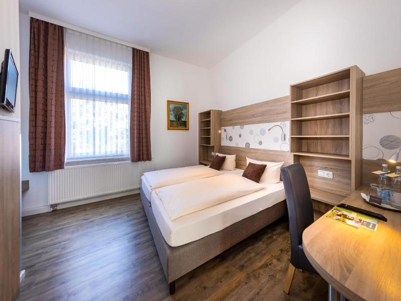 Landhaus Knv Tel image