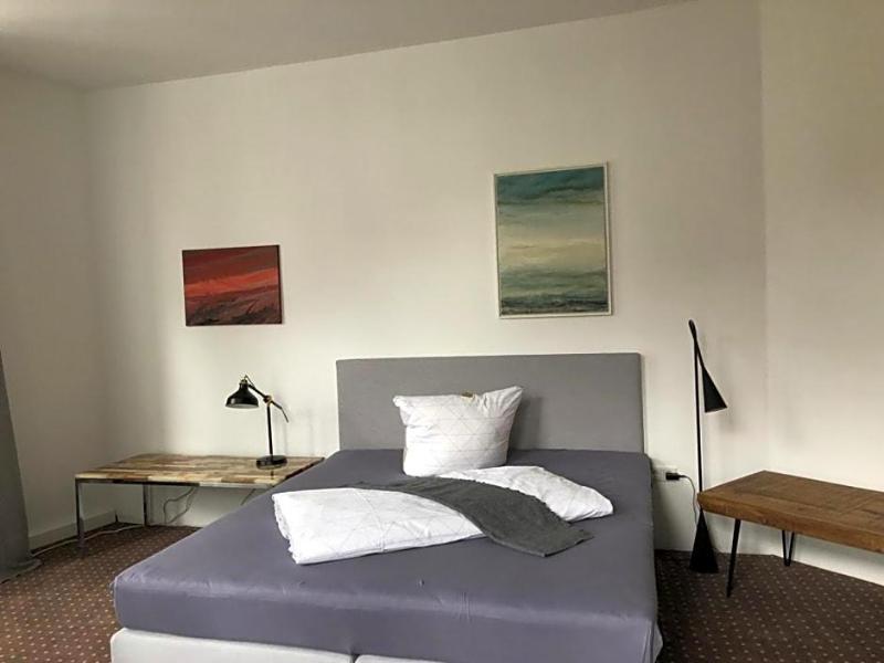 Schillers Hotel Cafv Garni image