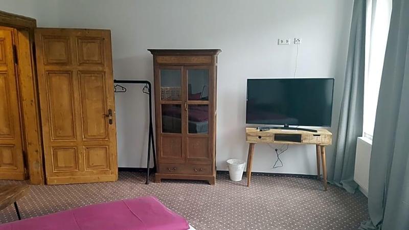 Schillers Hotel Cafv Garni image