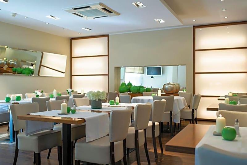 Zeller Hotel Restaurant image