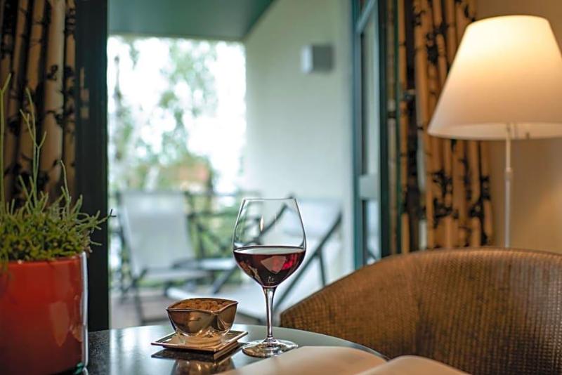 Zeller Hotel Restaurant image