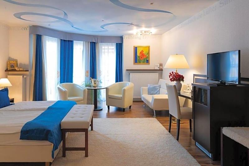 Hotel Central image
