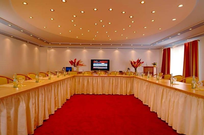 Hotel Central image